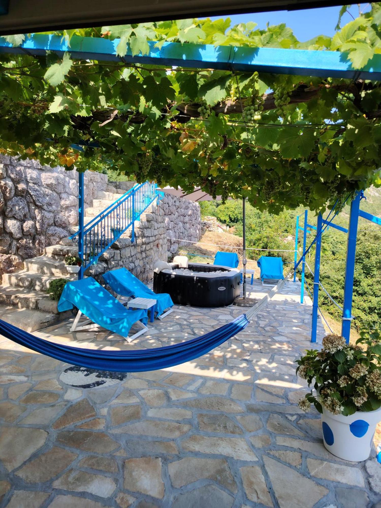 Etno House Happy Village Цетинє Екстер'єр фото